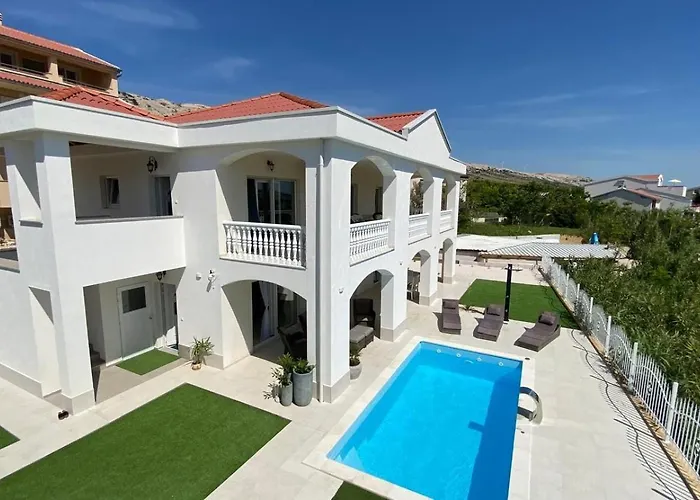 빌라 Casa Blanca *