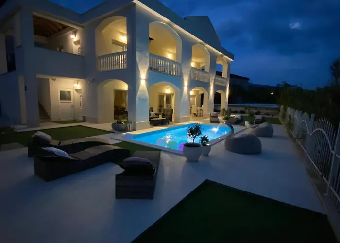 빌라 Casa Blanca 파그