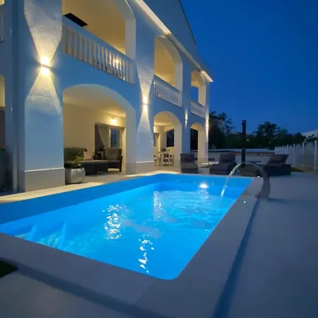 Villa Casa Blanca *