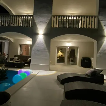 Casa Blanca Pag Town