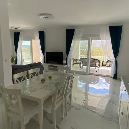 Casa Blanca * Pag Town