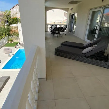 Villa Casa Blanca *