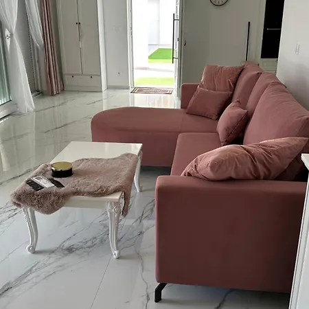 Villa Casa Blanca *