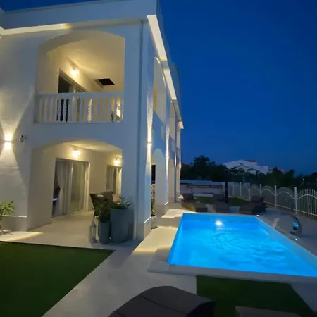 Vila Casa Blanca Pag Town