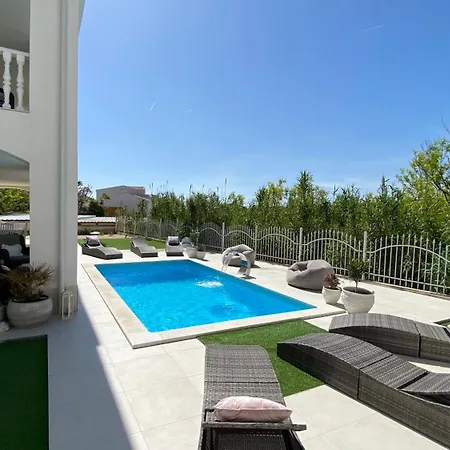 Villa Casa Blanca