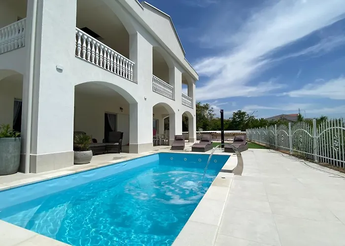 Вилла Casa Blanca *