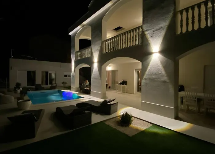 Вилла Casa Blanca