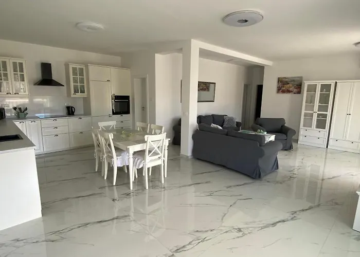 Casa Blanca